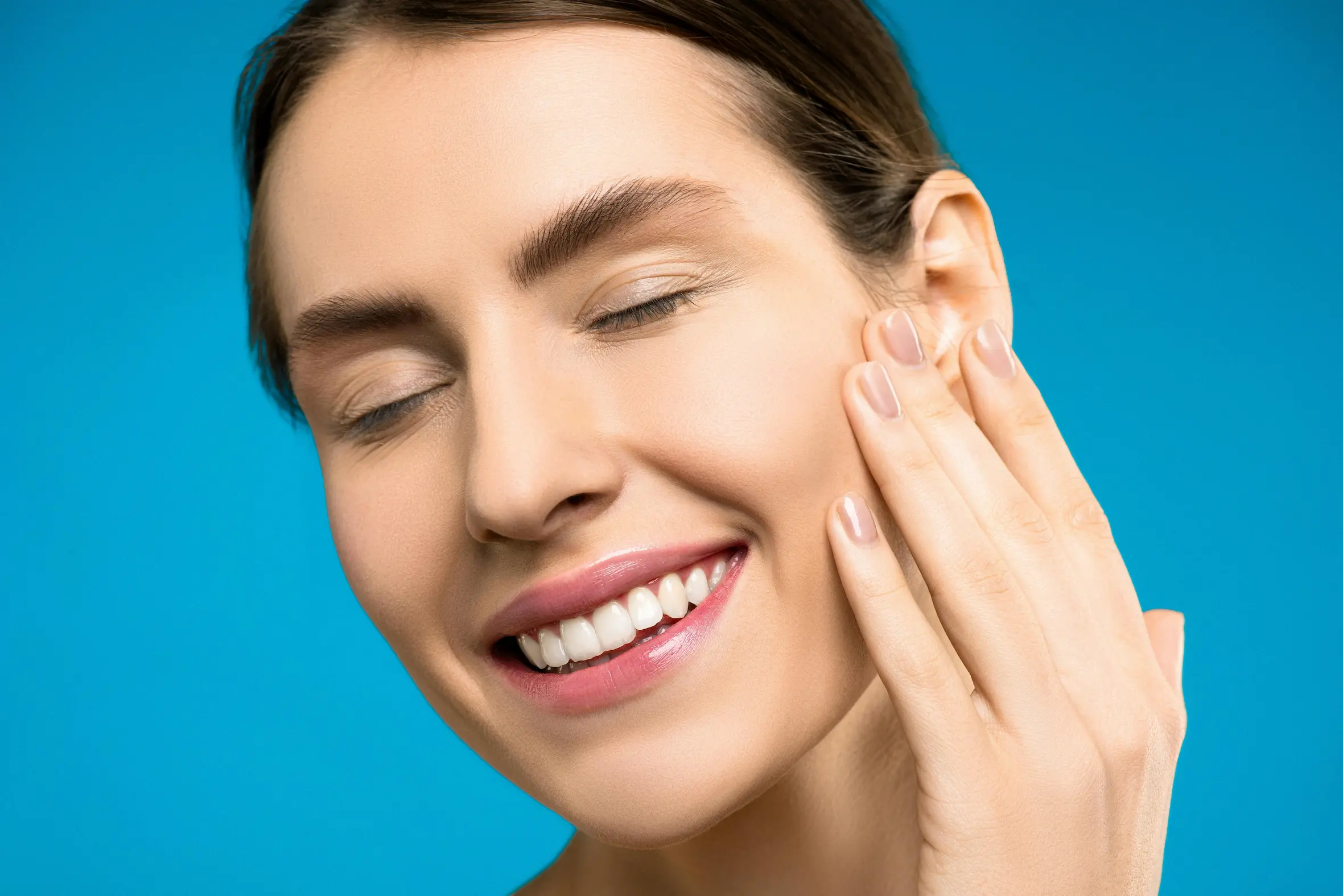 PHỤC HÌNH RĂNG SỨ TRÊN IMPLANT LÀ GÌ? QUY TRÌNH RA SAO?